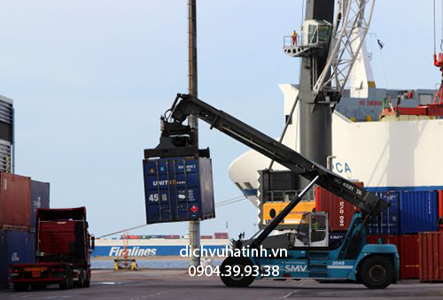 Dịch vụ nâng hạ xếp hàng hóa tại cảng Vũng Áng Hà Tĩnh