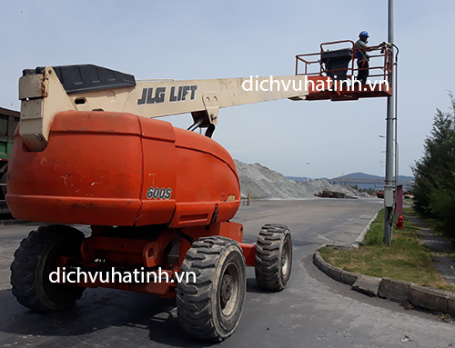 Dich vu cho thue xe nang nguoi tai thi xa Ky Anh Ha Tinh